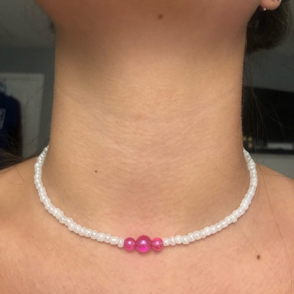 White and Pink Seed Bead Choker Necklace